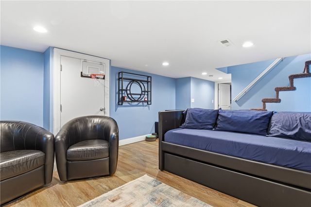 3811 Mendon Road, Cumberland, RI 02864