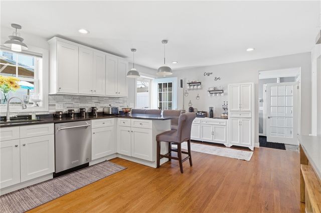 3811 Mendon Road, Cumberland, RI 02864