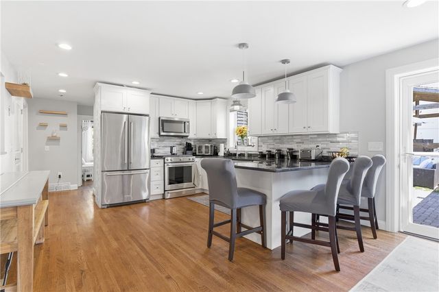 3811 Mendon Road, Cumberland, RI 02864