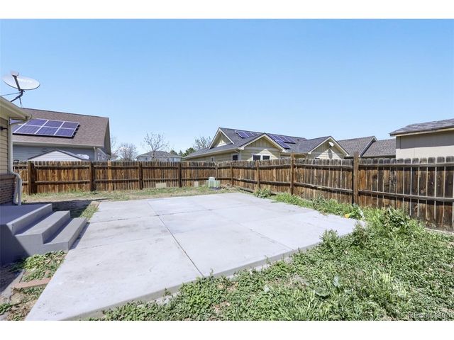 1852 Eagle St, Aurora, CO 80011