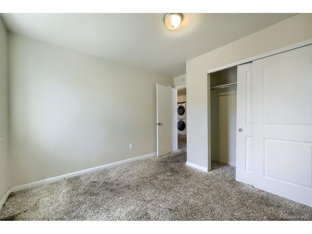 1852 Eagle St, Aurora, CO 80011