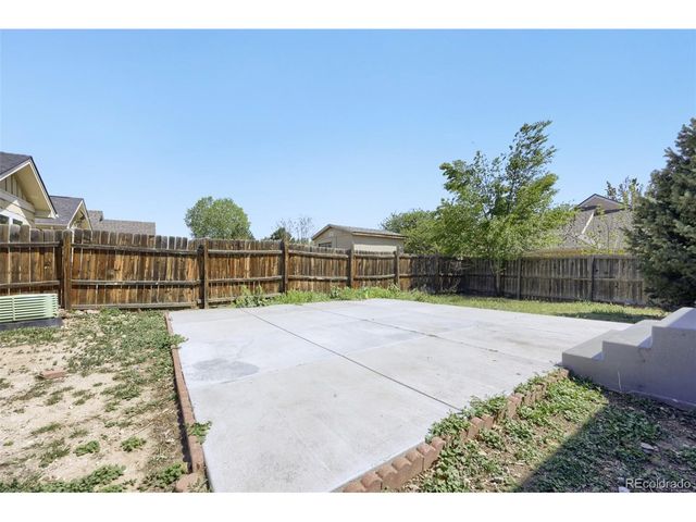 1852 Eagle St, Aurora, CO 80011
