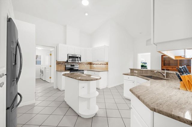 10490 SUNBURY DRIVE, Port Charlotte, FL 33981