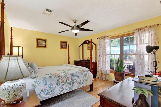 18581 W Wortham Road, Saucier, MS 39574