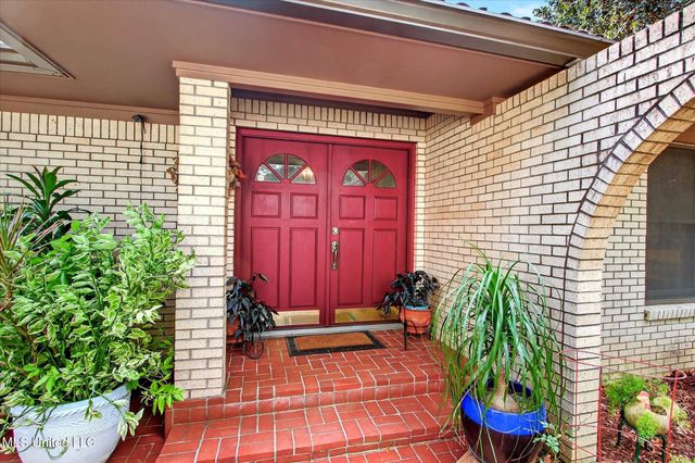 18581 W Wortham Road, Saucier, MS 39574