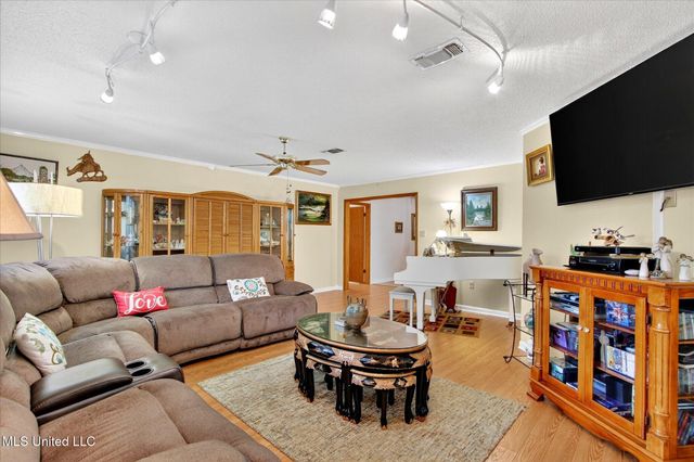 18581 W Wortham Road, Saucier, MS 39574