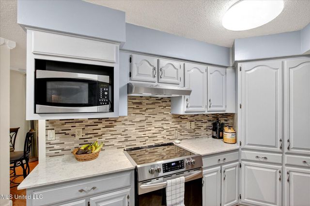 18581 W Wortham Road, Saucier, MS 39574