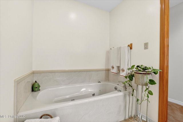 18581 W Wortham Road, Saucier, MS 39574