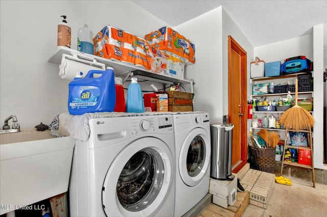 18581 W Wortham Road, Saucier, MS 39574