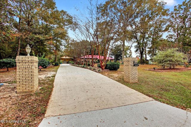 18581 W Wortham Road, Saucier, MS 39574