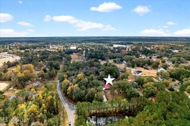 18581 W Wortham Road, Saucier, MS 39574