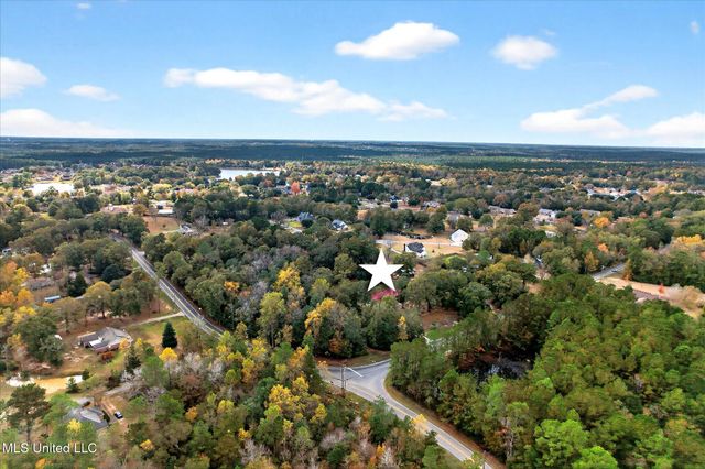 18581 W Wortham Road, Saucier, MS 39574