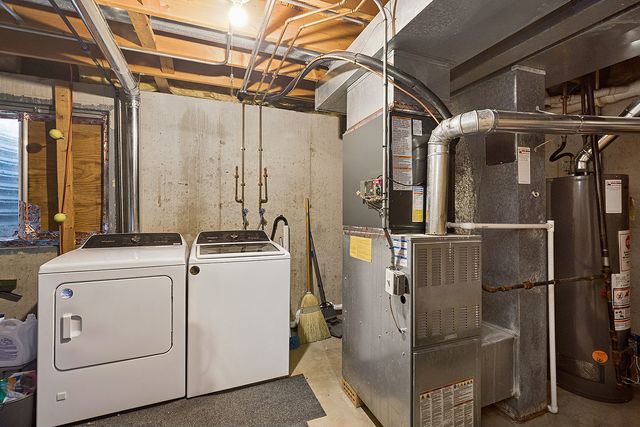 420 Wilshire Lane, Bolingbrook, IL 60440