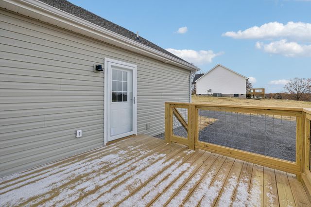 2649 Oak Knob Rd, Lafayette, TN 37083