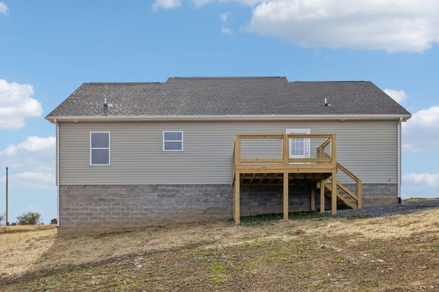 2649 Oak Knob Rd, Lafayette, TN 37083