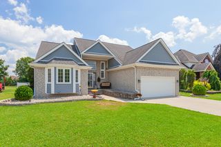 32321 Liparoto Drive, Rockwood City, MI 48173