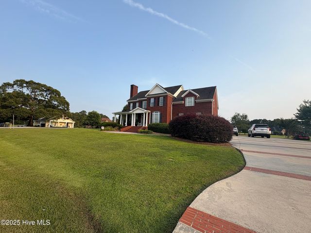 25 Muirfield Drive, Whiteville, NC 28472