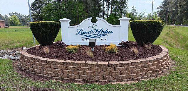 25 Muirfield Drive, Whiteville, NC 28472