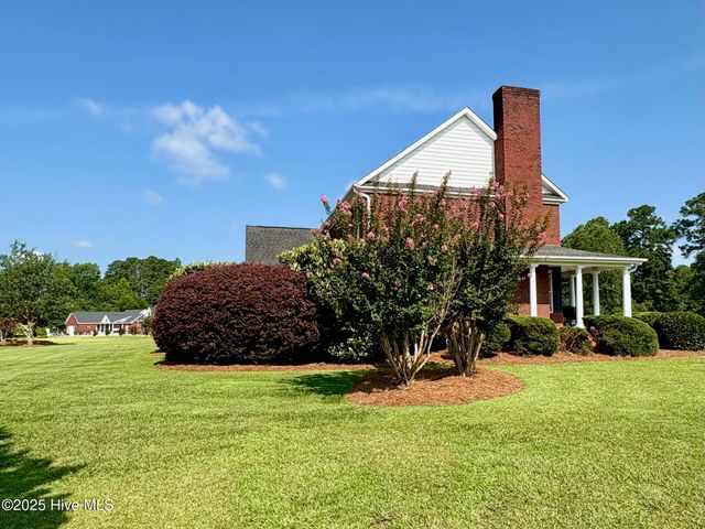25 Muirfield Drive, Whiteville, NC 28472