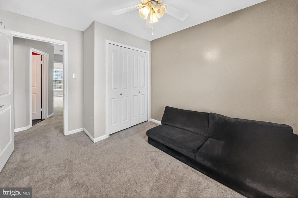 Image 15 of property listing at 14203-14203 OAKPOINTE DR, Laurel, MD 20707