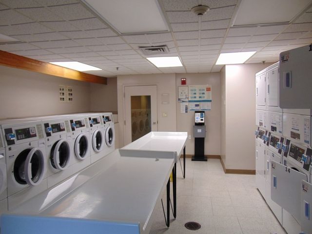 133 Commander Shea Blvd 621, Quincy, MA 02171