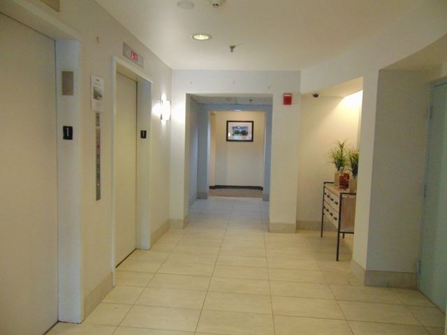 133 Commander Shea Blvd 621, Quincy, MA 02171