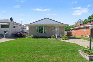 24725 Hass Street, Dearborn Heights City, MI 48127