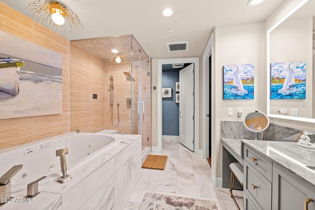 140 E RIO SALADO Parkway 804, Tempe, AZ 85281