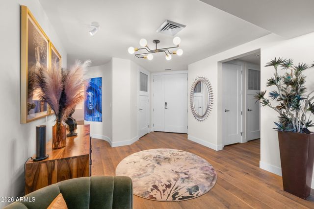 140 E RIO SALADO Parkway 804, Tempe, AZ 85281