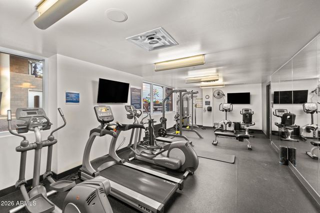 140 E RIO SALADO Parkway 804, Tempe, AZ 85281