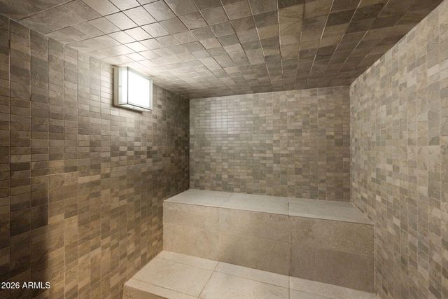 140 E RIO SALADO Parkway 804, Tempe, AZ 85281