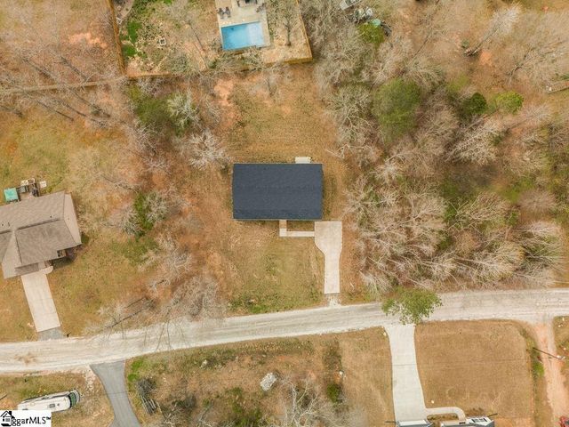 139 Randolph Court, Woodruff, SC 29388