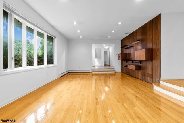 7 Oak Rdg, Springfield Twp., NJ 07081