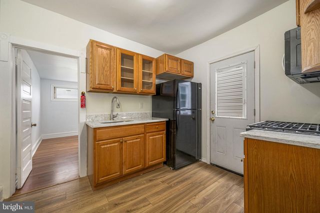 77 N KEYSTONE AVE, Upper Darby, PA 19082