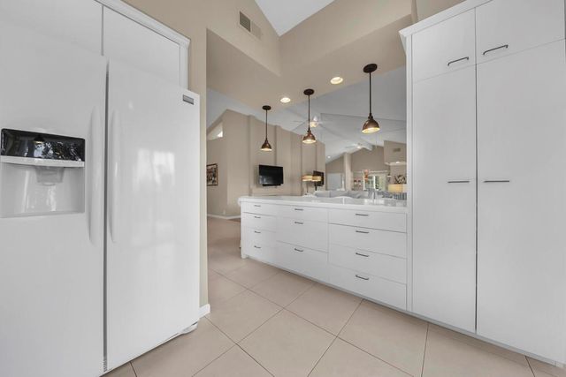 58 Lookout Drive, Palm Desert, CA 92211