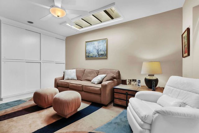 58 Lookout Drive, Palm Desert, CA 92211