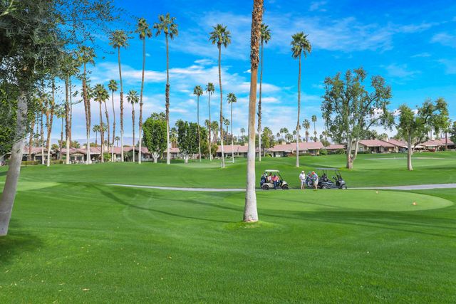 58 Lookout Drive, Palm Desert, CA 92211