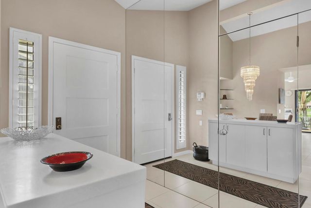 58 Lookout Drive, Palm Desert, CA 92211