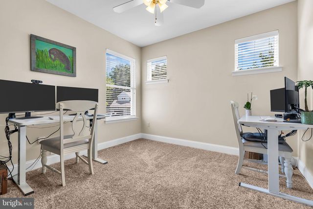 16 SHELLI TER, Barnegat, NJ 08005