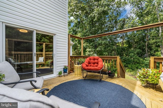 16 SHELLI TER, Barnegat, NJ 08005