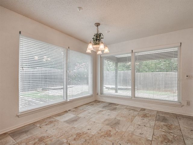 6301 Overcourt Manor, Oklahoma City, OK 73132