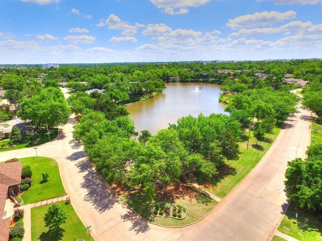6301 Overcourt Manor, Oklahoma City, OK 73132