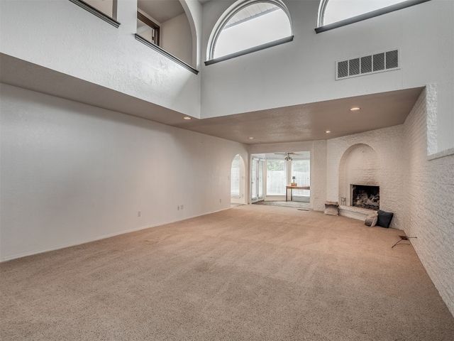 6301 Overcourt Manor, Oklahoma City, OK 73132
