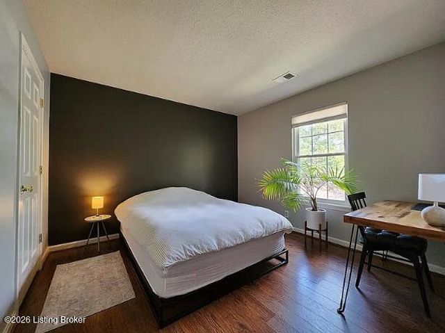 308 Forest Park Rd, Louisville, KY 40223