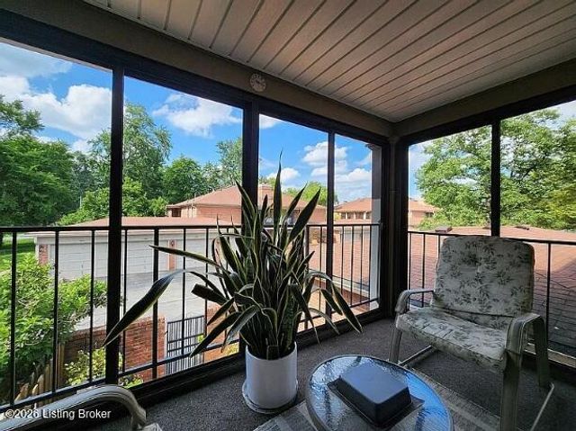 308 Forest Park Rd, Louisville, KY 40223