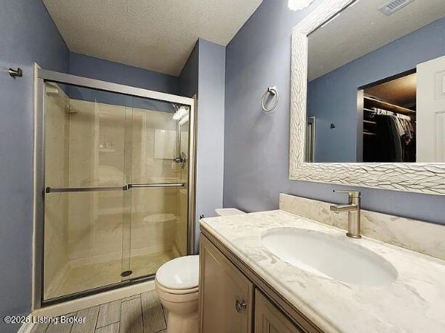 308 Forest Park Rd, Louisville, KY 40223