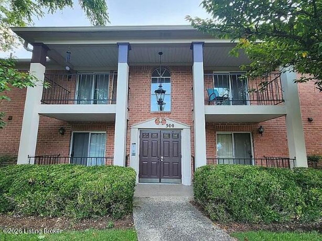 308 Forest Park Rd, Louisville, KY 40223