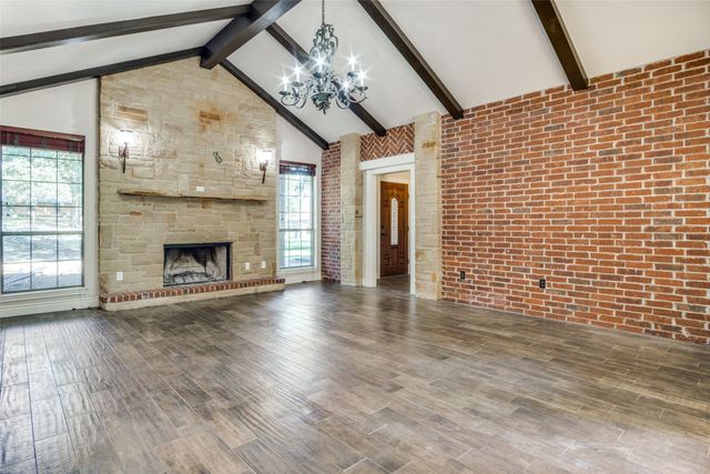 101 Oakwood Drive, Weatherford, TX 76086