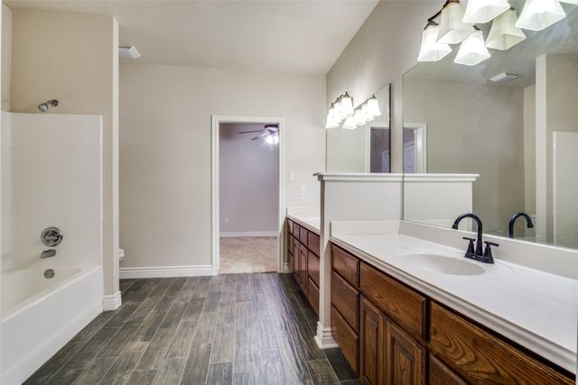 101 Oakwood Drive, Weatherford, TX 76086