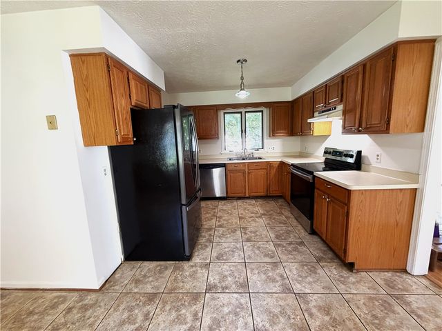47 Greenwood Park, Pittsford, NY 14534